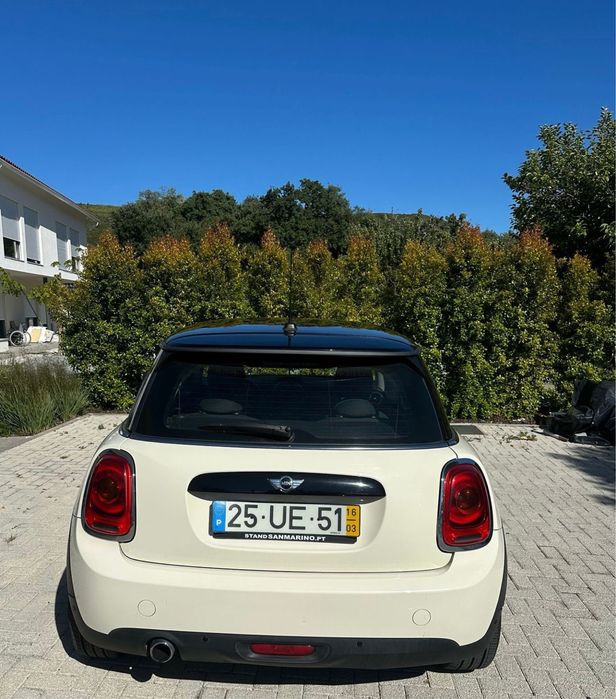 Mini Cooper D 1.5CC 116CV