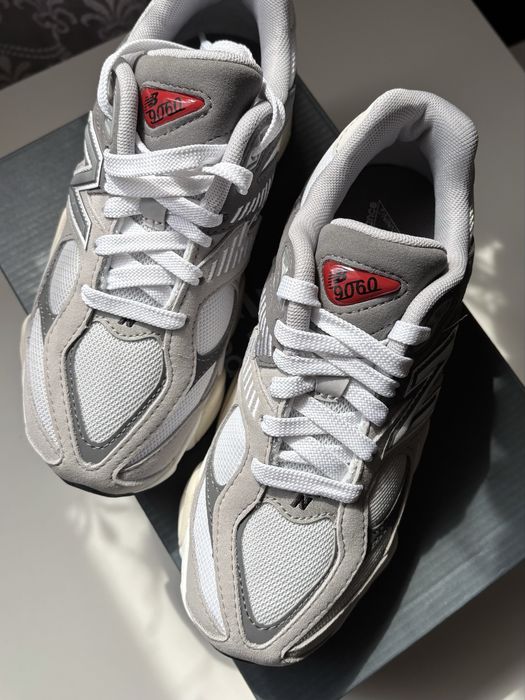 Кросівки New Balance 9060, оригінал, US 4 36 розмір