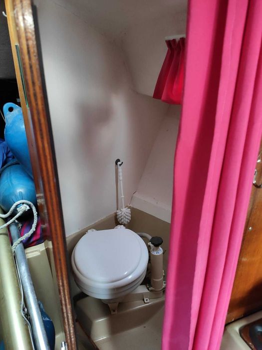 Парусная яхта Beneteau Baroudeur MK II, вітрильна яхта, лодка, човен