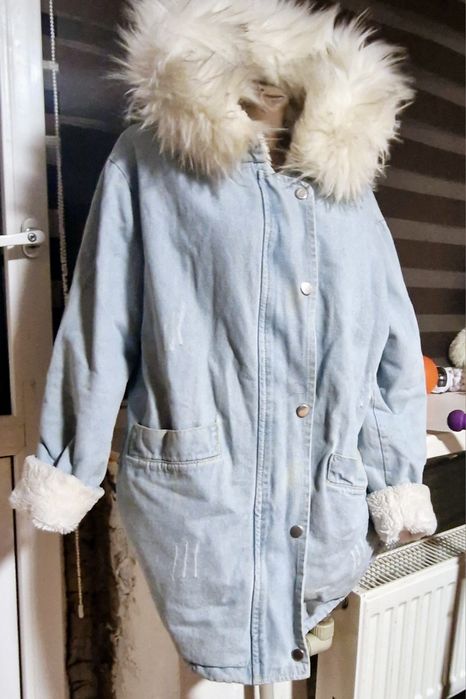 Продам зимню парку джинсова