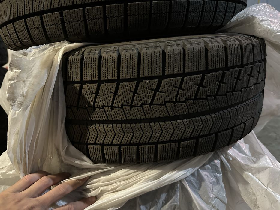 Зимова резина 205/55 р16