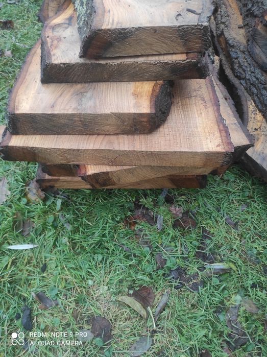 Sprzedam deski dębowe.