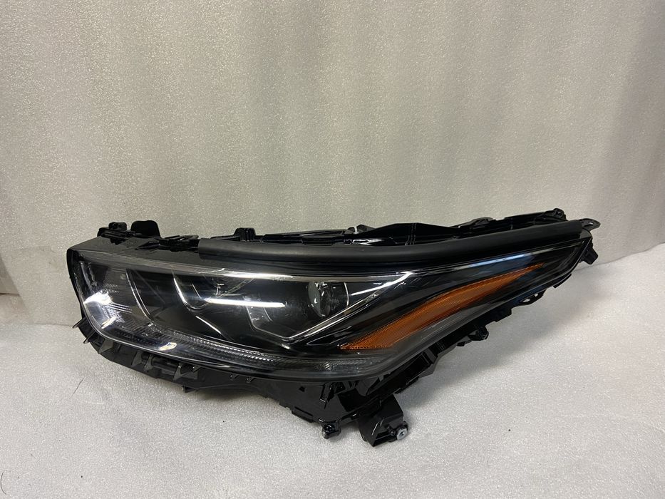 Toyota Highlander 19- Lampa lewa przód full led Oryginał