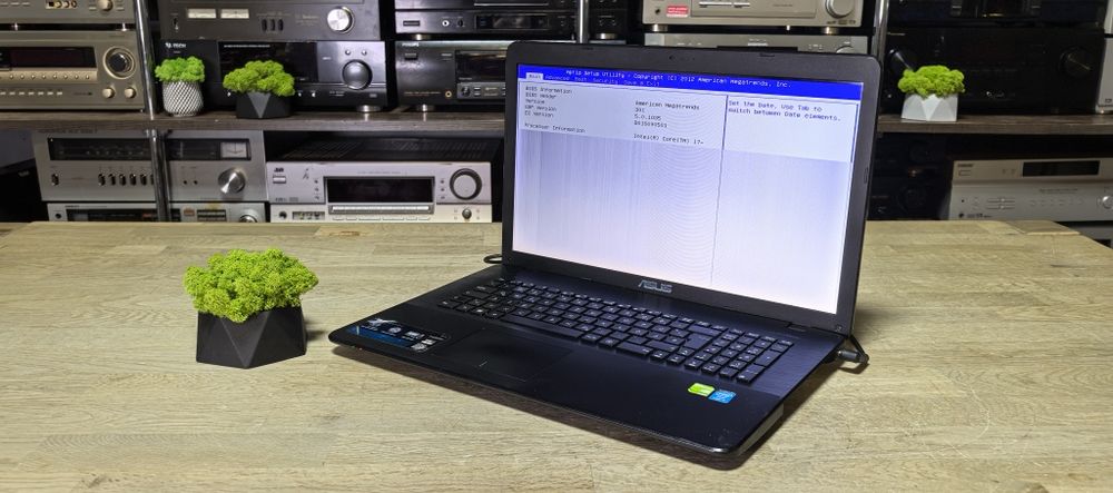 Ноутбук Asus R752L/i7-4gen/Ram 4Gb DDR3 /HDD no /Video 2gb GT 840M