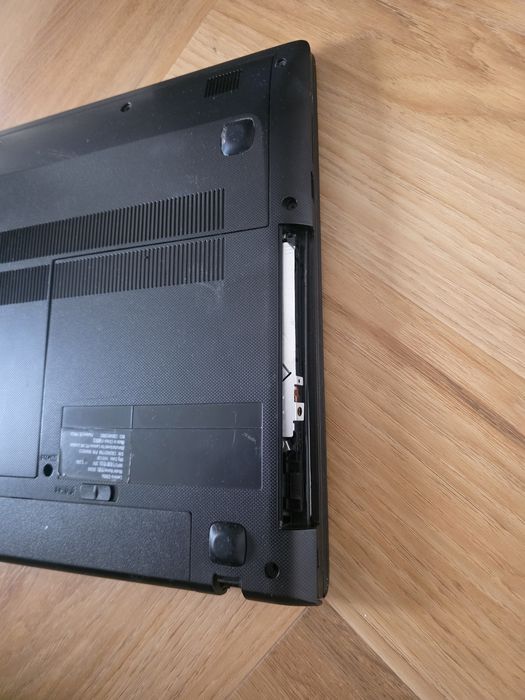 Lenovo G500s nie działa