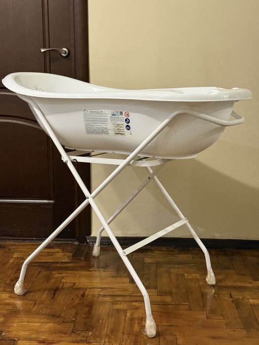 Дитяча ванна зі зливом  на підставці з 2-ма вкладишами