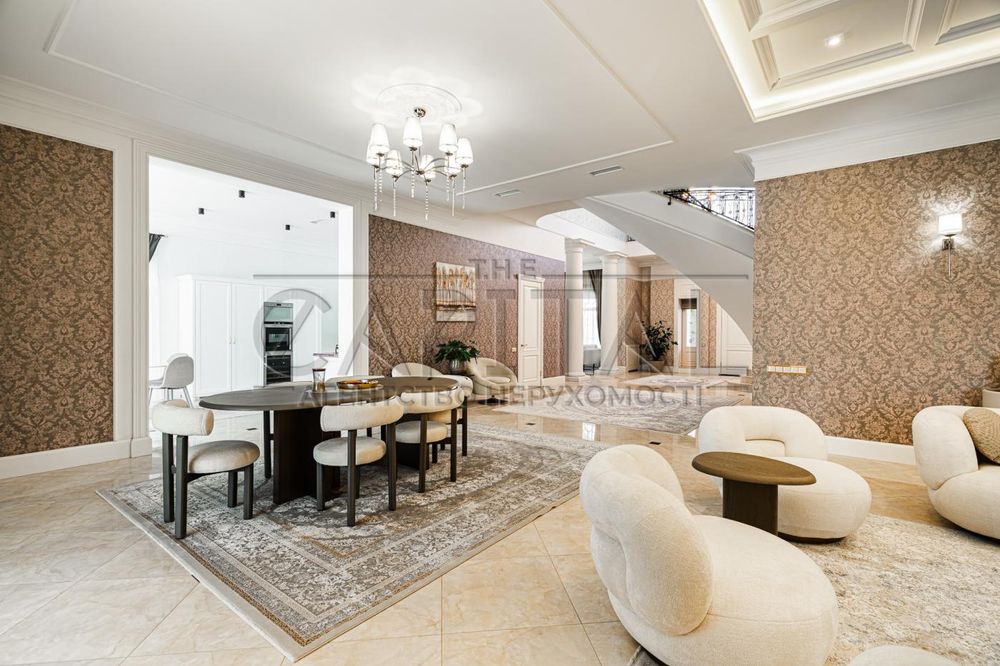 Продаж будинку з басейном, Крюківщина