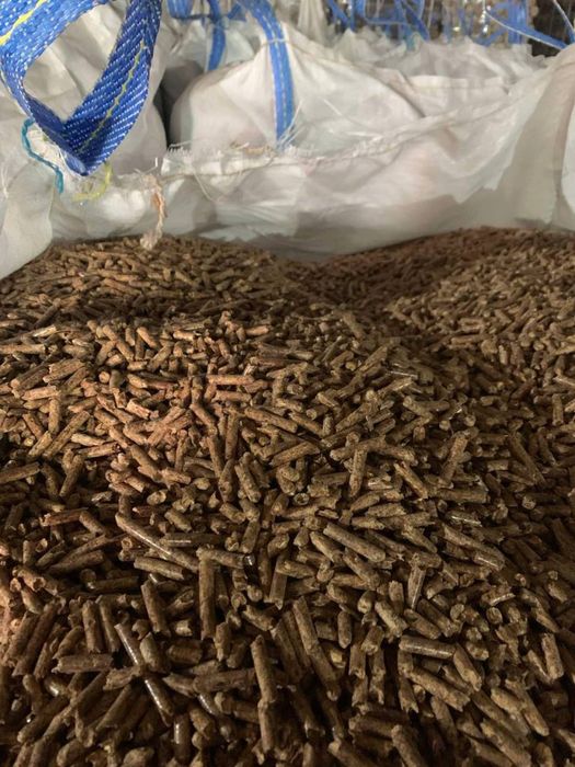 Паливні пілети гранула сосна 6 мм опт є постійна наявність