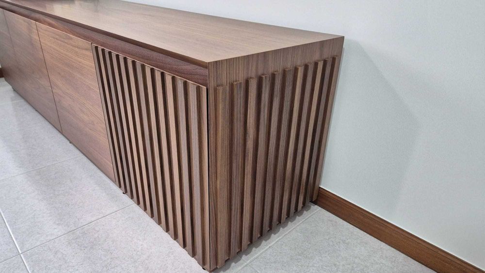 Móvel Tv 4Portas Nogueira c/ Ripado