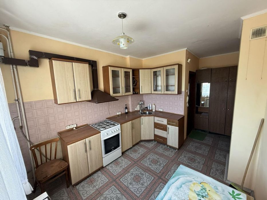 Продам 3к квартиру на вул Леонтовича.