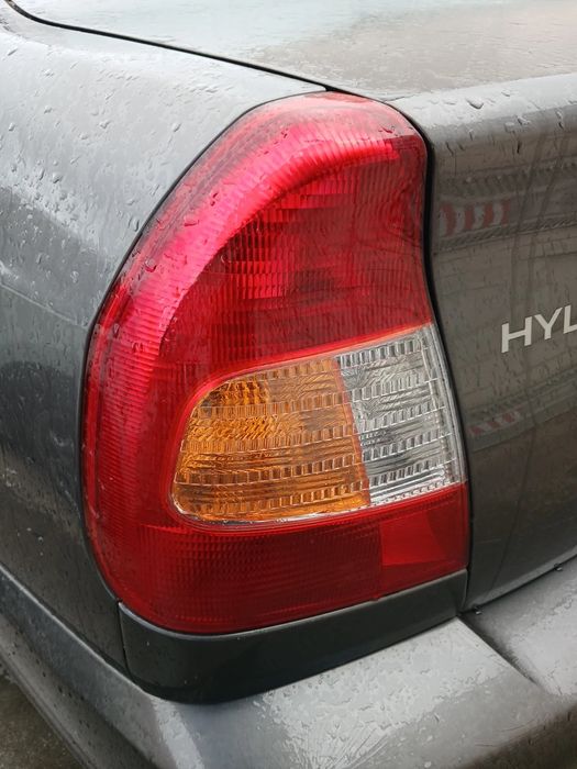 Farolim esquerdo HYUNDAI Accent II (LC)