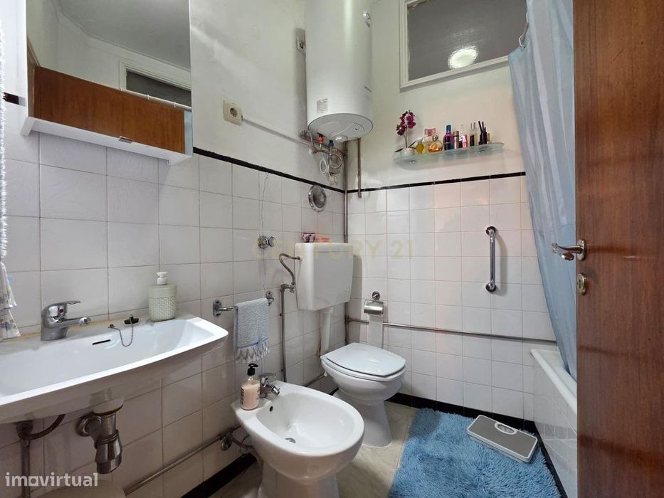 Arrendado | Andar Moradia T2 | Terraço | S. Mamede de Infesta | Invest