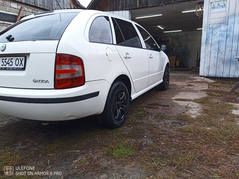 Шкода Фабіа 2004 рік 1.4 газ бензин