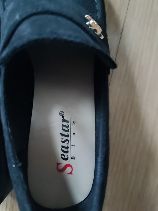 Mokasyny na słupku