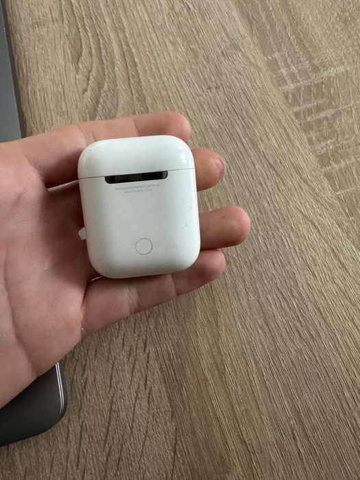 AirPods 2 Apple