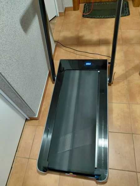 bieżnia elektryczna Costway SuperFit uszkodzona