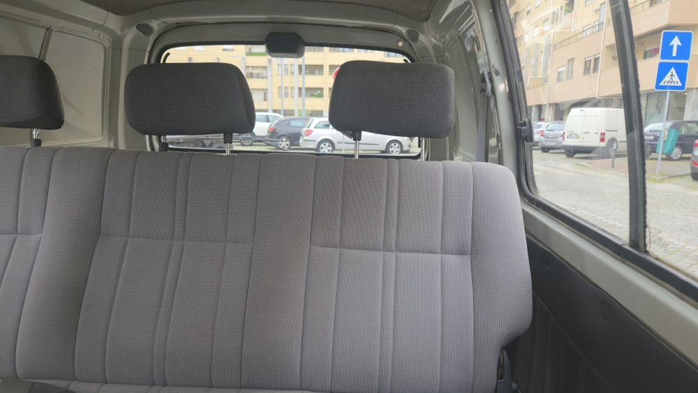 Toyota hiace 6 lugares 2.4