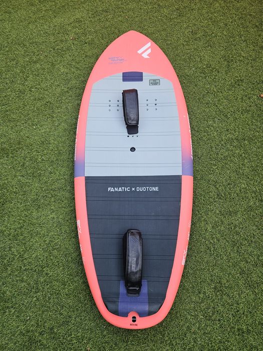 Sky surf wing foil board fanatic duotone 2023 nova