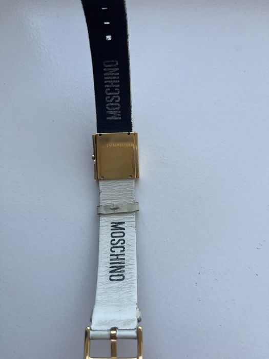 Годинник жіночий Moschino Time 4 Peace