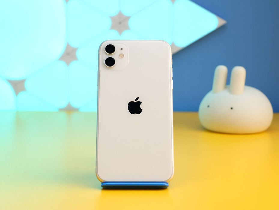 Смартфон Apple iPhone 11 128GB White (154846) Б/У З ГАРАНТІЄЮ