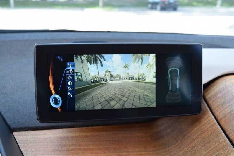 2015 BMW i3 Plug-in Hybrid