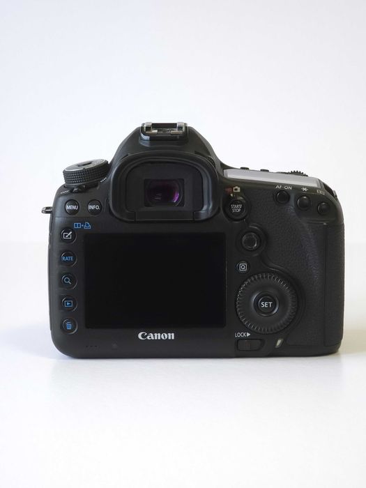 Máquina Fotográfica CANON EOS 5D MARK III CORPO