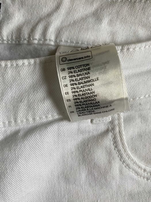 Szorty H&M krótkie, rozmiar 38, 98% bawełna, 2% elastan, białe
