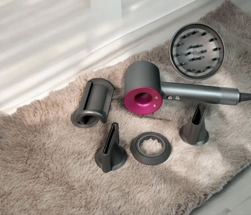 Продам фен Dyson
