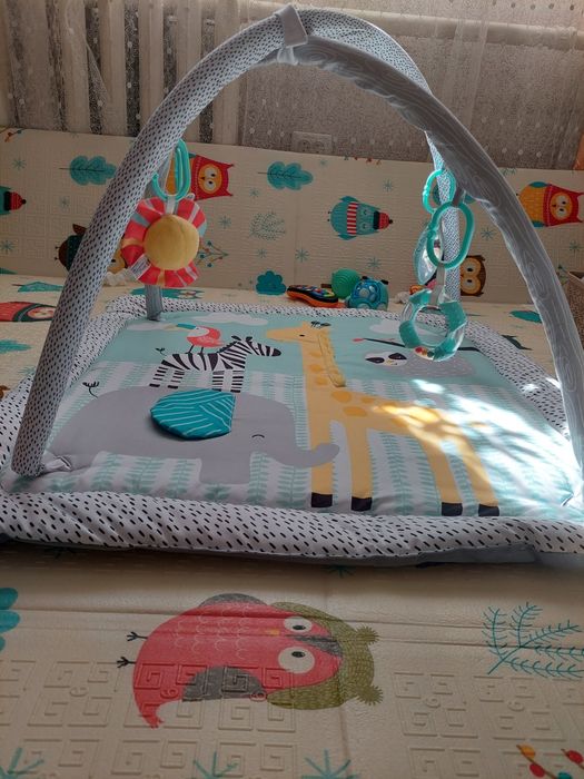 Продам розвиваючий коврик