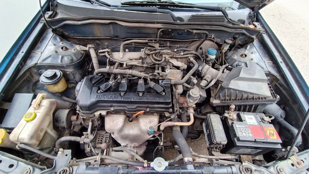 Nissan Almera 1.5 Gasolina