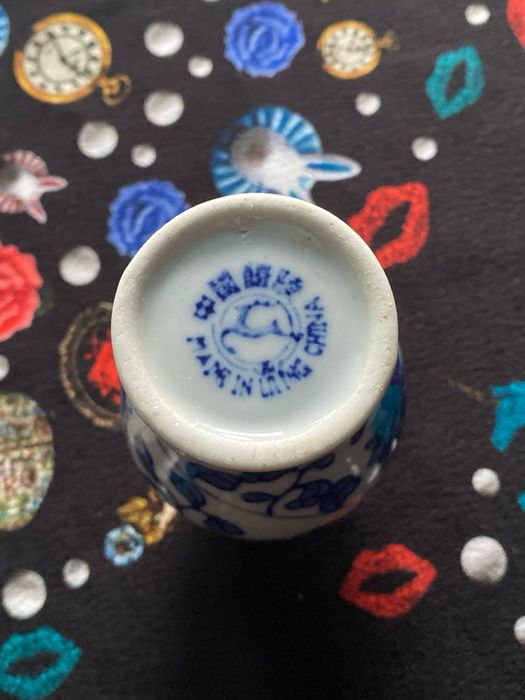 Фарфорова ваза з ручним розписом, Китай 1950-ті роки