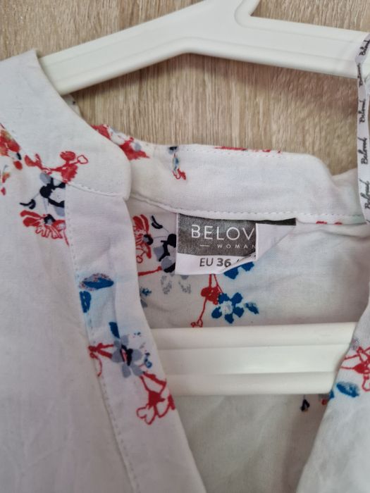 Biała bluzka koszula w kwiaty