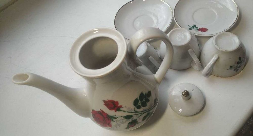 Набір дитячого іграшкового посуду для ляльок. Порцеляна, часів СРСР