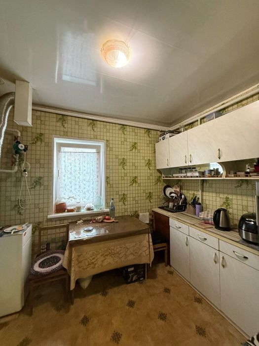 Продам частину будинку в центрі