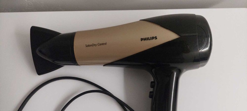 Фен Philips SalonDry Control HP8182, 2200 Вт (б/у)