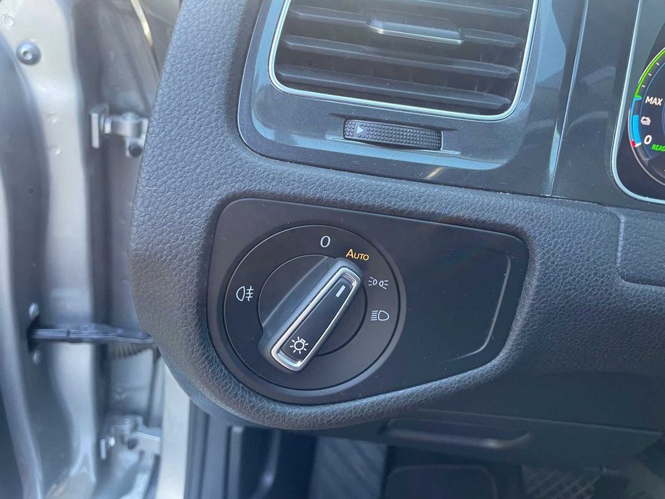 Volkwagen e-Golf, 2018, 36kWh, elétrico, só 53.000kms