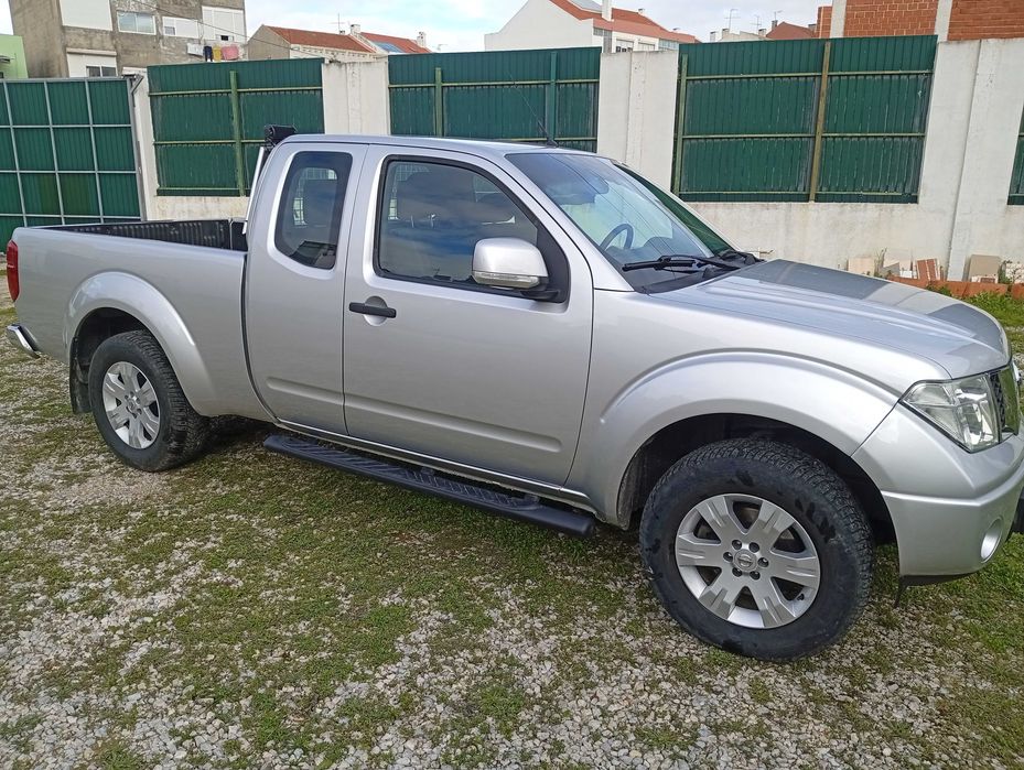 Nissan Navara - A/C - Bola Reboque