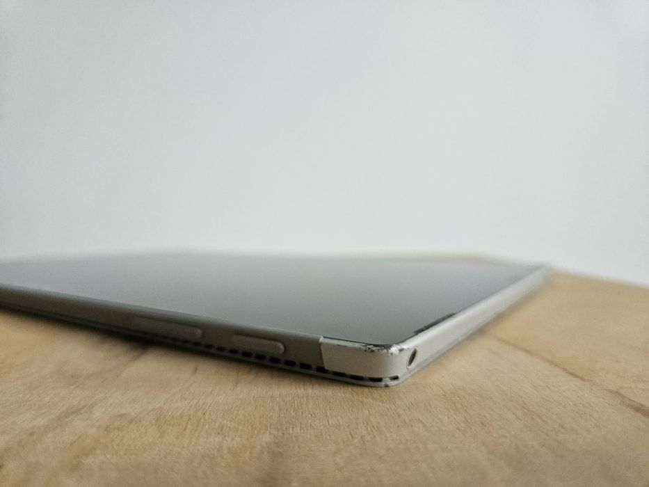 Microsoft Surface PRO 4 i7, 16Gb, 256Gb laptop / tablet sprawny z wadą dotyku