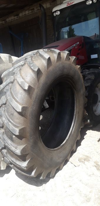 Opony  dwie orginalne 18,4R34  BELSHINA  RADIALNE
