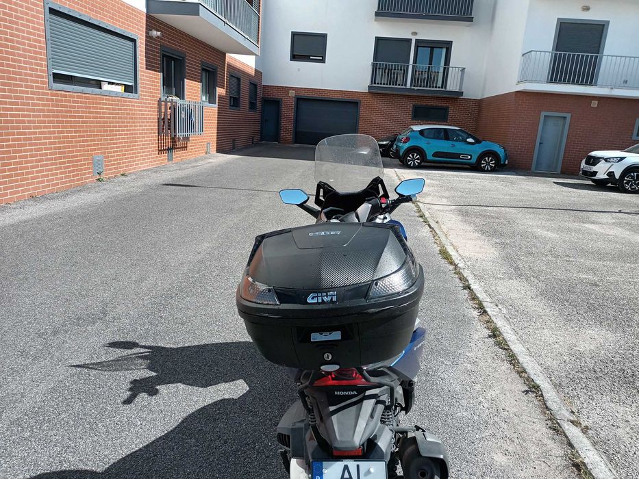 Honda Forza 350 - Ano 2021