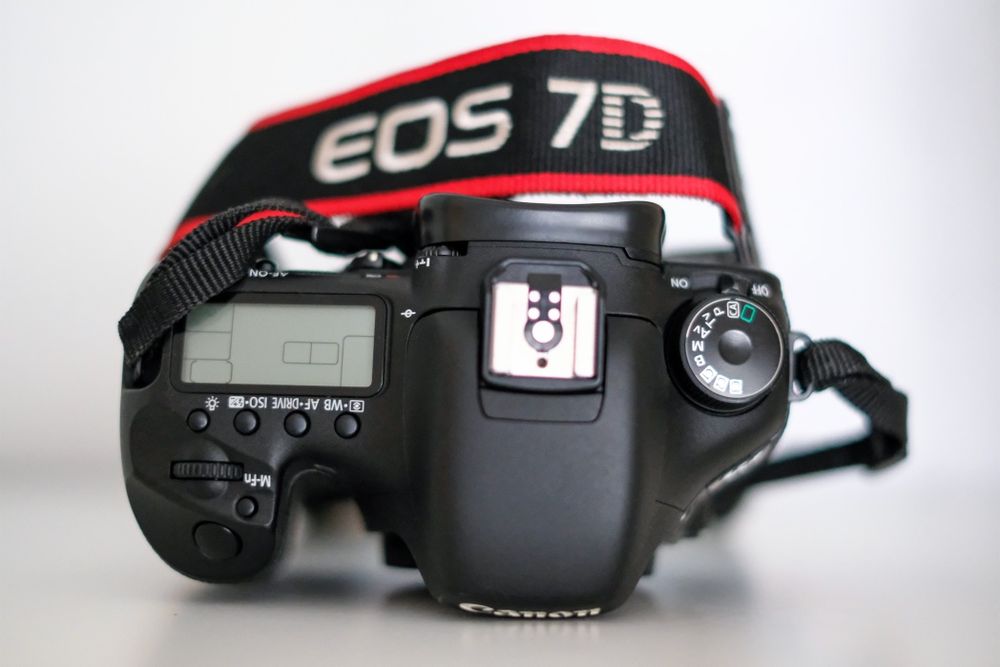 Canon 7D, новий стан. Можна з 18-135mm, 50mm об'єктивом