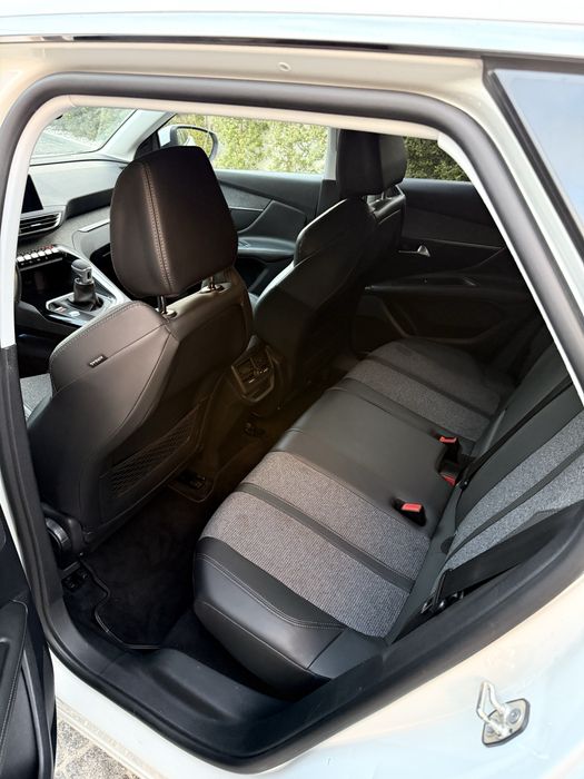 Peugeot 3008 1.2 PureTech Allure | 2017 | Branco Pérola
