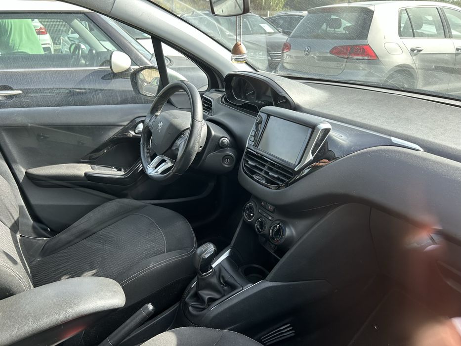 Peugeot 208 1.6 HDI