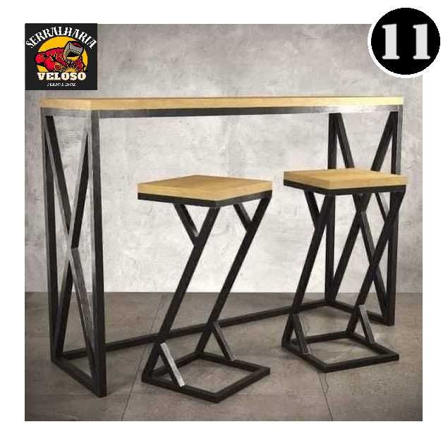 Conjunto de mesas e cadeiras (NOVAS)