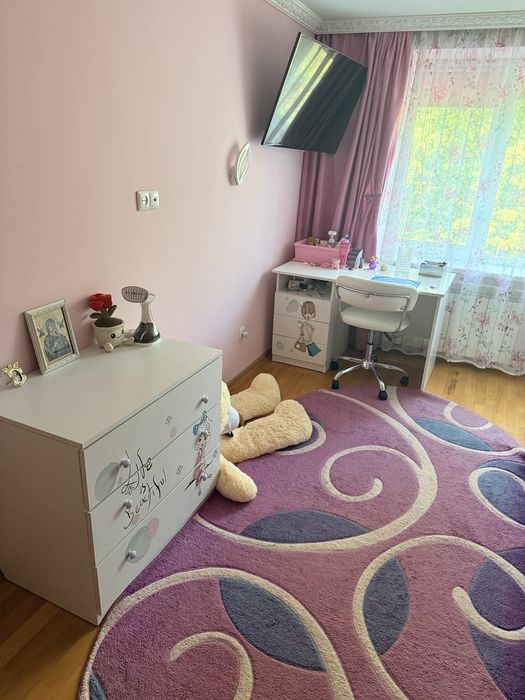 Продам комплект меблів в дитячу кімнату