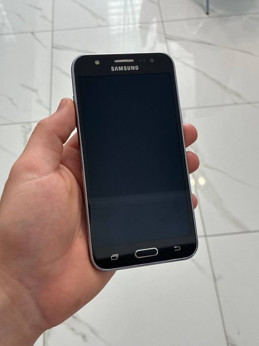 Смартфон Samsung Galaxy J5 SM-J500FN 8GB