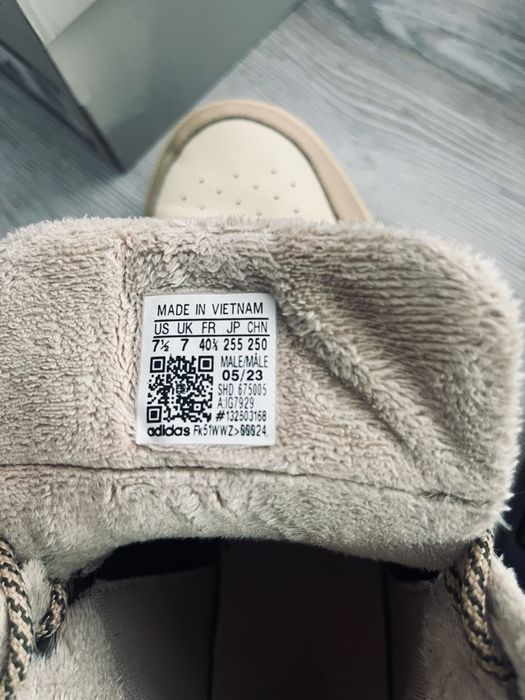 Кросівки adidas, 40 розмір. Оригінал