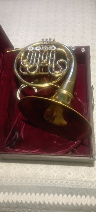 Валторна French Horn