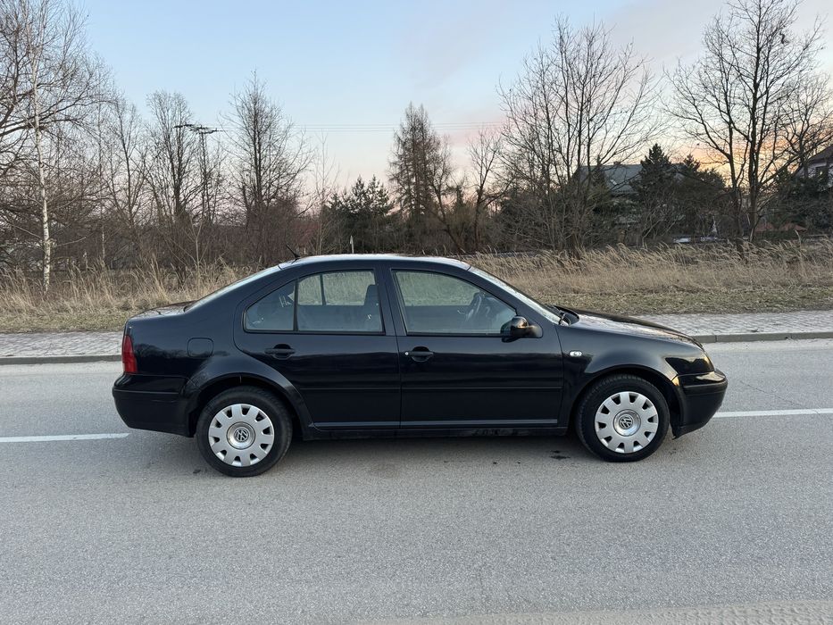 Volkswagen Bora 1.9 tdi 110km zwykla pompa 2001r z hakiem