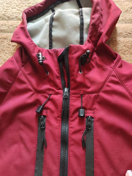 Продам мужскую ветровку